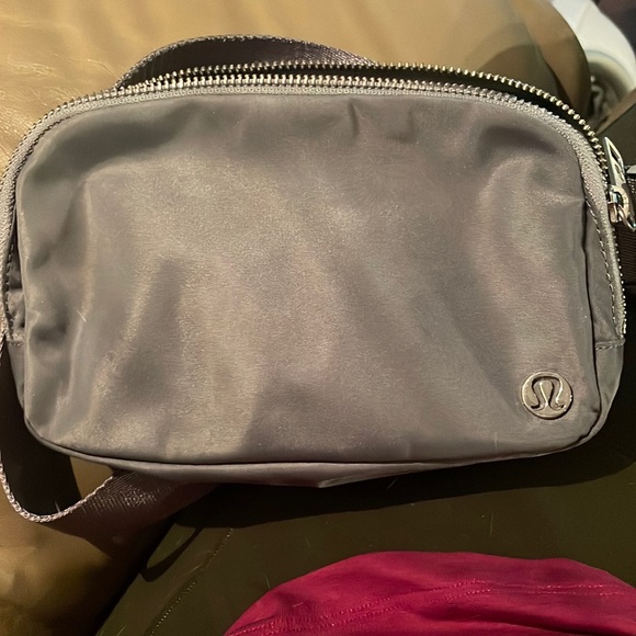 Lululemon Athletica Everywhere Belt Bag 1l Asphalt Grey lululemon athletica | Bags | Euc Lululemon Everywhere Belt Bag Asphalt